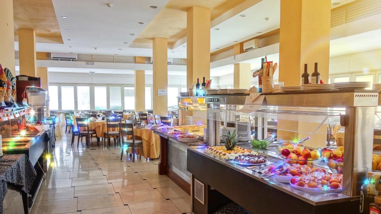 Hotel German'S Gatteo 外观 照片